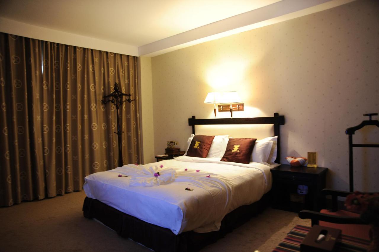 Lijiang Wangfu Hotel Esterno foto