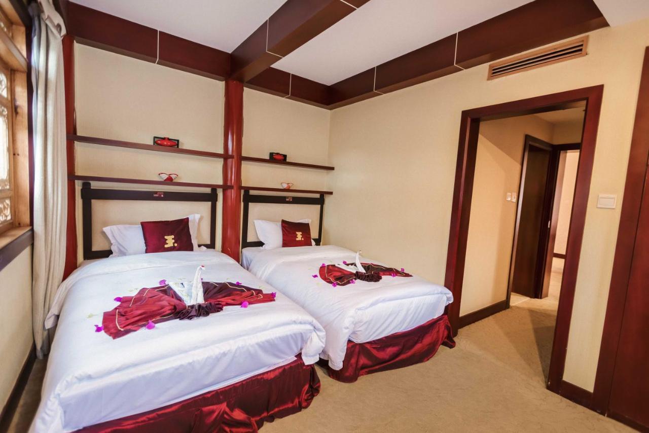Lijiang Wangfu Hotel Esterno foto